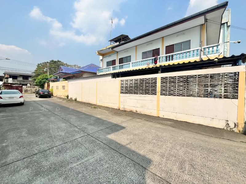 อพาร์ทเม้นท์สำโรงเหนือ, สมุทรปราการ, สำโรงเหนือ, เมืองสมุทรปราการ, สมุทรปราการ, 200 ตร.ม., ตึกแถว-อาคารพาณิชย์ ขาย, โดย The Best Property Agent แป้ง, 500150465 - DDproperty.com