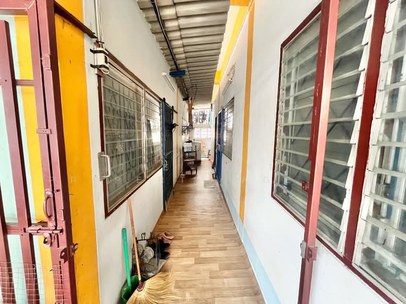 อพาร์ทเม้นท์สำโรงเหนือ, สมุทรปราการ, สำโรงเหนือ, เมืองสมุทรปราการ, สมุทรปราการ, 200 ตร.ม., ตึกแถว-อาคารพาณิชย์ ขาย, โดย The Best Property Agent แป้ง, 500150465 - DDproperty.com