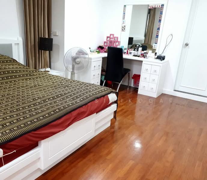 Baan Ploenchit, Bangkok, Soi Ruamrudee 2 Ploenchit Road, Lumphini, Pathum Wan, Bangkok, 2 Bedrooms, 100 sqm, Condo For Rent, by Pavana Sirikogar, 500150480 - DDproperty.com