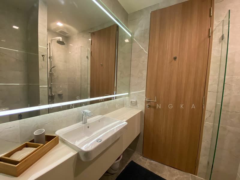 Noble Around Sukhumvit 33, Bangkok, 17 Soi Sukhumvit 33, Khlong Tan Nua, Watthana, Bangkok, 1 Bedroom, 35 sqm, Condo For Rent, by Samerjai Lertnapakriengkai, 500150497 - DDproperty.com