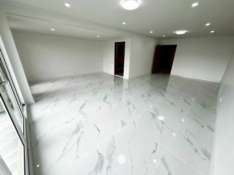 Yenakart Residence, Bangkok, 3 Soi Prasat Suk, Chong Nonsi, Yan Nawa, Bangkok, 4 Bedrooms, 450 sqm, Townhouse For Rent, by Pavana Sirikogar, 500150509 - DDproperty.com