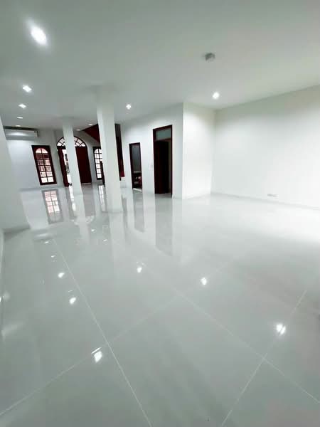 Yenakart Residence : เย็นอากาศ เรสซิเดนซ์, กรุงเทพ, 3 ซอย ประสาทสุข, ช่องนนทรี, ยานนาวา, กรุงเทพ, 450 ตร.ม., ทาวน์เฮ้าส์ ให้เช่า, โดย Pavana Sirikogar, 500150509 - DDproperty.com