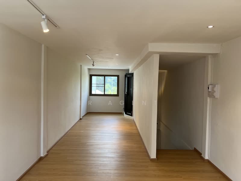 4-story Townhouse Soi Charoen Nakhon 14, Bangkok, Khlong Ton Sai, Khlong San, Bangkok, 4 Bedrooms, 170 sqm, Townhouse For Rent, by NR AGENT, 500150561 - DDproperty.com