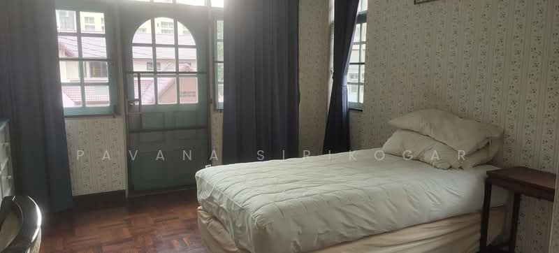 4-BR House, Bangkok, Khlong Tan Nua, Watthana, Bangkok, 4 Bedrooms, 640 sqm, Single Detached House For Rent, by Pavana Sirikogar, 500150571 - DDproperty.com