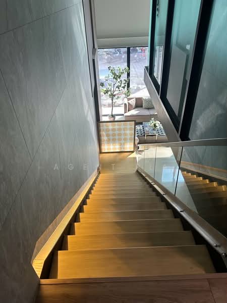 Nirvana@Work Ladprao-Kasetnawamin, Bangkok, 239 Prasert-Manukitch Road, Nawamin, Bueng Kum, Bangkok, 4 Bedrooms, 363 sqm, Townhouse For Rent, by Agent Pla, 500150591 - DDproperty.com