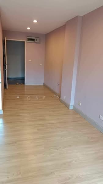 Brighton Place : ไบรท์ตั้น เพลส, กรุงเทพ, พระราม 9, บางกะปิ, ห้วยขวาง, กรุงเทพ, 40 ตร.ม., คอนโด ขาย, โดย One Re., 500150594 - DDproperty.com