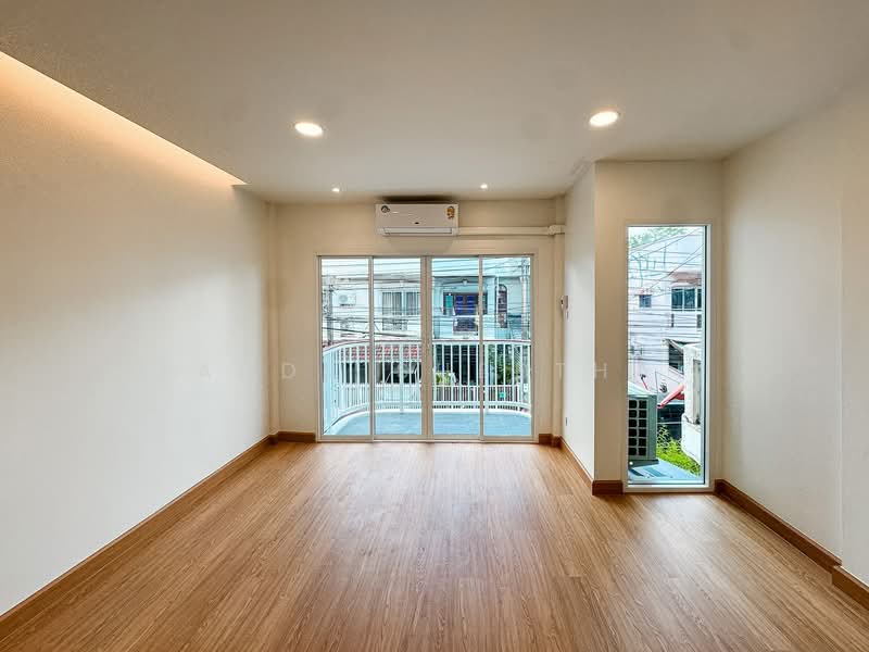 Baan 84 Mansion, Bangkok, Wang Thonglang, Wang Thonglang, Bangkok, 2 Bedrooms, 100 sqm, Townhouse For Sale, by Ladda Suebthai, 500150598 - DDproperty.com