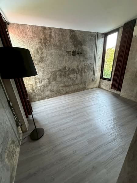 ให้เช่า - ทาวน์โฮม ใกล้ เมเจอร์ รัชโยธิน, กรุงเทพ