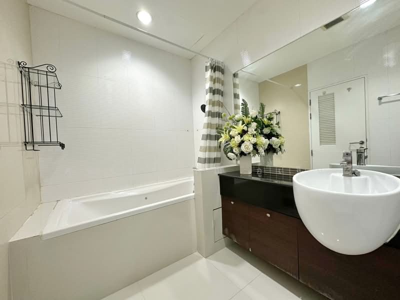 The Fourwings Residence, Bangkok, 335 Srinakarin, Hua Mak, Bang Kapi, Bangkok, 1 Bedroom, 71 sqm, Condo For Rent, by คุณรวีวรรณ อู่เงิน, 500150637 - DDproperty.com