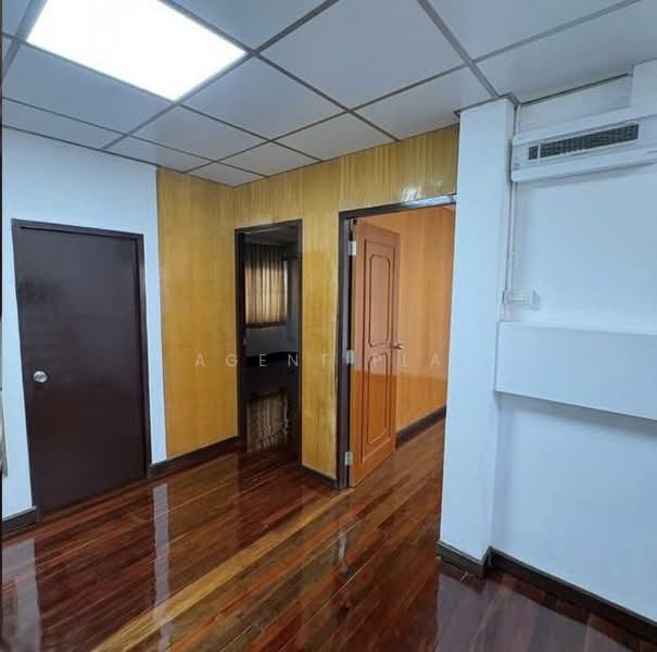 4-Story Home Office/Office for Rent near Ramkhamhaeng, Sukhumvit 71, Ekkamai (SPSAD3817), Bangkok, ปรีดีพนมยงค์, Suan Luang, Suan Luang, Bangkok, 5 Bedrooms, 240 sqm, Townhouse For Rent, by Agent Pla, 500150649 - DDproperty.com