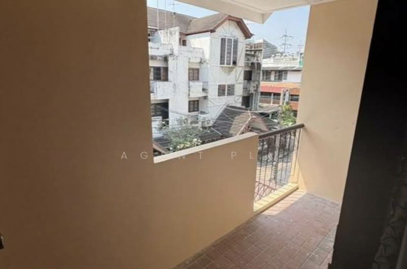 4-Story Home Office/Office for Rent near Ramkhamhaeng, Sukhumvit 71, Ekkamai (SPSAD3817), Bangkok, ปรีดีพนมยงค์, Suan Luang, Suan Luang, Bangkok, 5 Bedrooms, 240 sqm, Townhouse For Rent, by Agent Pla, 500150649 - DDproperty.com