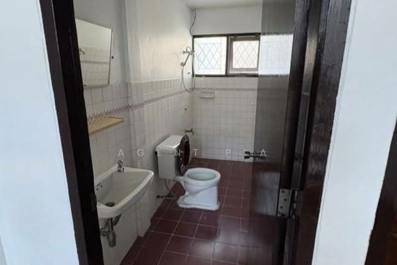 4-Story Home Office/Office for Rent near Ramkhamhaeng, Sukhumvit 71, Ekkamai (SPSAD3817), Bangkok, ปรีดีพนมยงค์, Suan Luang, Suan Luang, Bangkok, 5 Bedrooms, 240 sqm, Townhouse For Rent, by Agent Pla, 500150649 - DDproperty.com