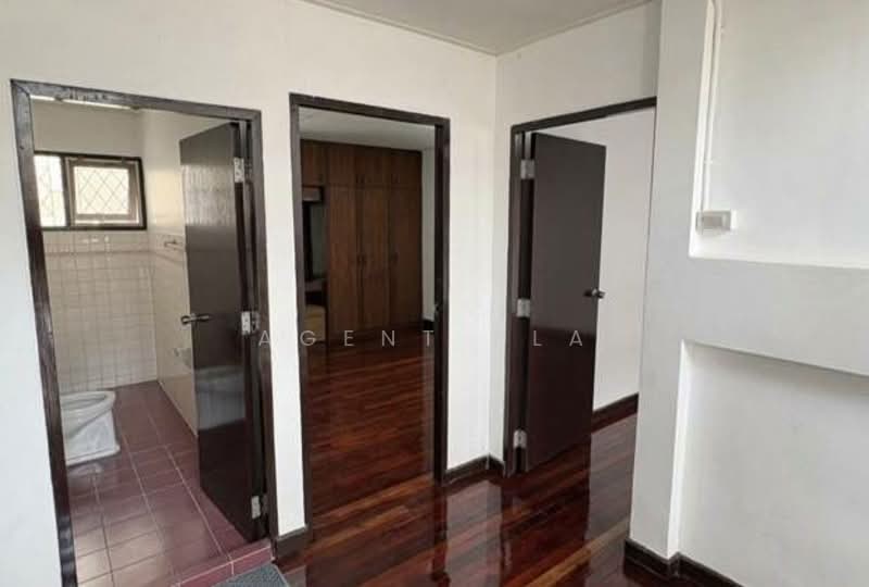 4-Story Home Office/Office for Rent near Ramkhamhaeng, Sukhumvit 71, Ekkamai (SPSAD3817), Bangkok, ปรีดีพนมยงค์, Suan Luang, Suan Luang, Bangkok, 5 Bedrooms, 240 sqm, Townhouse For Rent, by Agent Pla, 500150649 - DDproperty.com