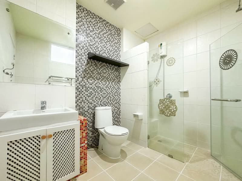 Thanapat Haus Sathorn - Narathiwas, Bangkok, Soi Chuen Chitrung, Nontri Road, Chong Nonsi, Yan Nawa, Bangkok, 3 Bedrooms, 200 sqm, Townhouse For Sale, by ธัญวัลย์ มานะกิจรุ่งเรือง, 500150650 - DDproperty.com