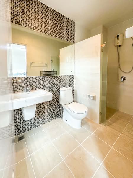 Thanapat Haus Sathorn - Narathiwas, Bangkok, Soi Chuen Chitrung, Nontri Road, Chong Nonsi, Yan Nawa, Bangkok, 3 Bedrooms, 200 sqm, Townhouse For Sale, by ธัญวัลย์ มานะกิจรุ่งเรือง, 500150650 - DDproperty.com