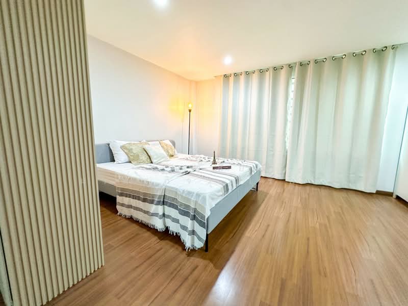 Thanapat Haus Sathorn - Narathiwas, Bangkok, Soi Chuen Chitrung, Nontri Road, Chong Nonsi, Yan Nawa, Bangkok, 3 Bedrooms, 200 sqm, Townhouse For Sale, by ธัญวัลย์ มานะกิจรุ่งเรือง, 500150650 - DDproperty.com