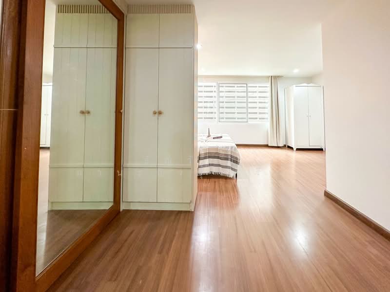 Thanapat Haus Sathorn - Narathiwas, Bangkok, Soi Chuen Chitrung, Nontri Road, Chong Nonsi, Yan Nawa, Bangkok, 3 Bedrooms, 200 sqm, Townhouse For Sale, by ธัญวัลย์ มานะกิจรุ่งเรือง, 500150650 - DDproperty.com