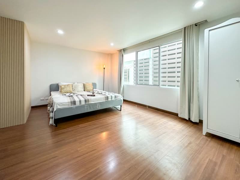 Thanapat Haus Sathorn - Narathiwas : ธนาพัฒน์ เฮ้าส์ สาทร - นราธิวาสฯ, กรุงเทพ, ซอยชื่นจิตร ถนนนนทรี, ช่องนนทรี, ยานนาวา, กรุงเทพ, 200 ตร.ม., ทาวน์เฮ้าส์ ขาย, โดย ธัญวัลย์ มานะกิจรุ่งเรือง, 500150650 - DDproperty.com