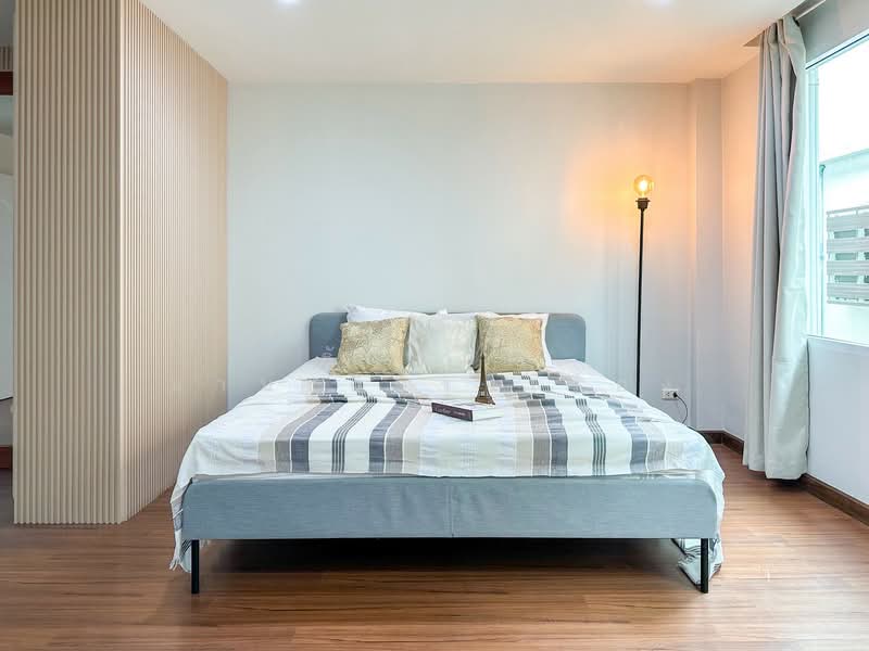 Thanapat Haus Sathorn - Narathiwas, Bangkok, Soi Chuen Chitrung, Nontri Road, Chong Nonsi, Yan Nawa, Bangkok, 3 Bedrooms, 200 sqm, Townhouse For Sale, by ธัญวัลย์ มานะกิจรุ่งเรือง, 500150650 - DDproperty.com