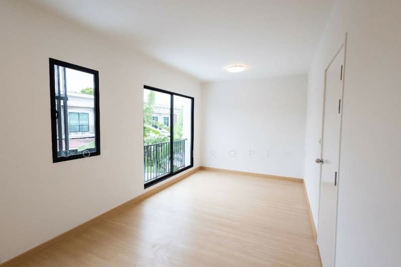 The Connect Suanluang-Onnut, Bangkok, Soi 67, Chalerm Phrakiat Rama 9 Road, Prawet, Prawet, Bangkok, 3 Bedrooms, 100 sqm, Townhouse For Sale, by Connex Property, 500150750 - DDproperty.com