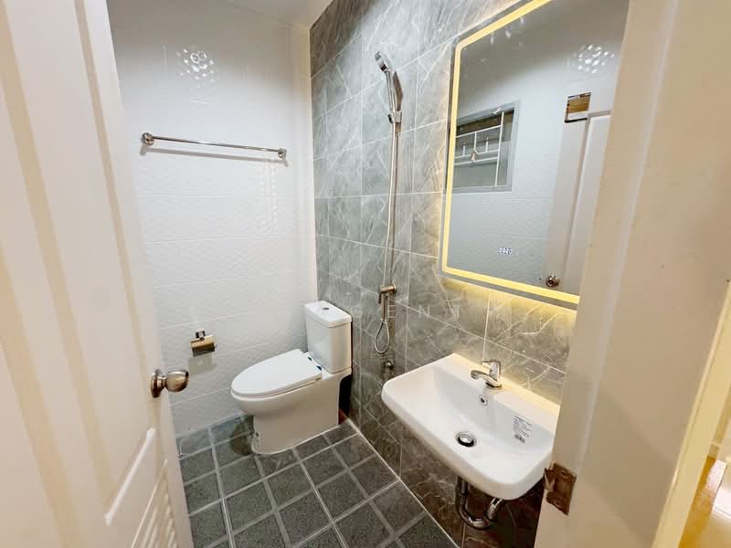 Jamjuree Park Ramintra 39, Bangkok, Sukhaphiban 5 Road, Tha Rang, Bang Khen, Bangkok, 2 Bedrooms, 97 sqm, Townhouse For Sale, by NRagent, 500150758 - DDproperty.com