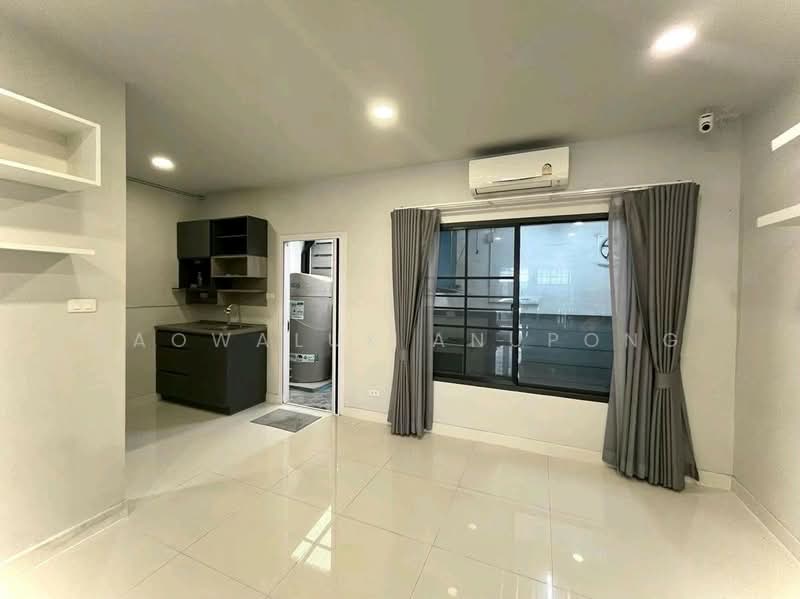 Britania Mega Town Bangna : บริทาเนีย เมกะทาวน์ บางนา, สมุทรปราการ, ซ.บัวนครินทร์ (วัดคลองปลัดเปรียง), บางแก้ว, บางพลี, สมุทรปราการ, 120 ตร.ม., ทาวน์เฮ้าส์ ขาย, โดย Saowaluk Anupong, 500150779 - DDproperty.com