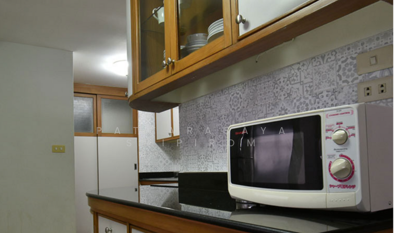 Mahajak Apartments, Bangkok, 46 Soi Sukhumvit 3, Khlongtoei Nua, Watthana, Bangkok, 3 Bedrooms, 170 sqm, Apartment For Rent, by Pattarasaya Sripirom, 500150792 - DDproperty.com