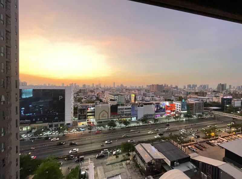 Centric Ratchada-Huai Khwang, Bangkok, Ratchadapisek Road, Huai Khwang, Huai Khwang, Bangkok, 1 Bedroom, 31 sqm, Condo For Rent, by Pattarasaya Sripirom, 500150846 - DDproperty.com