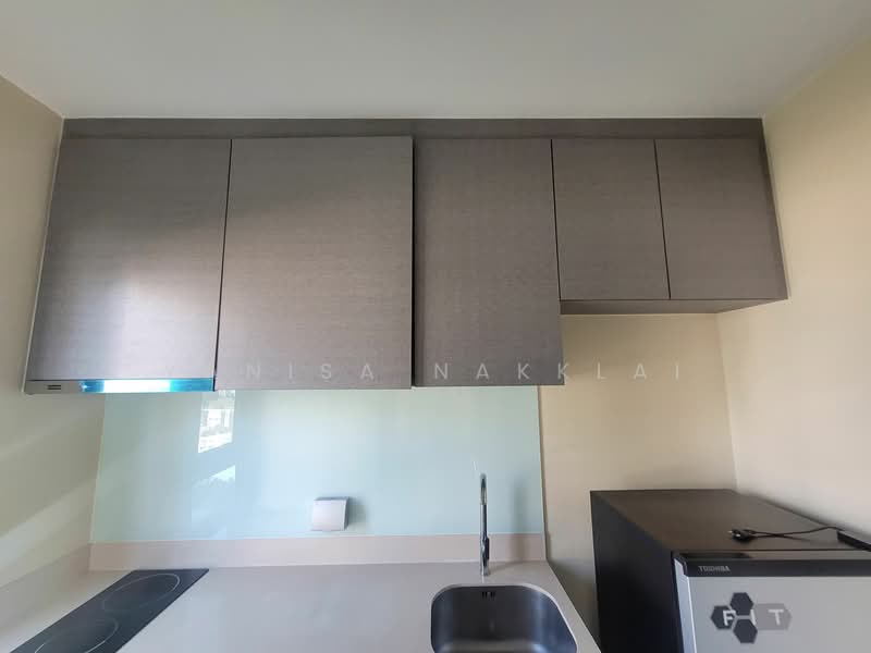 Rhythm Sukhumvit 36-38, Bangkok, 55 Soi Sukhumvit 36, Sukhumvit Road, Phra Kanong, Khlong Toei, Bangkok, 1 Bedroom, 34 sqm, Condo For Rent, by Yanisa Nakklai, 500150872 - DDproperty.com