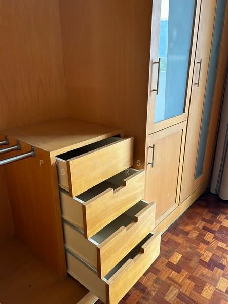 Siam Court Apartment, Bangkok, 130 ซอยสุขุมวิท 4 ถนนสุขุมวิท แขวง/เขตคลองเตย กทม., Khlong Toei, Khlong Toei, Bangkok, 1 Bedroom, 80 sqm, Apartment For Rent, by Pattarasaya Sripirom, 500150877 - DDproperty.com