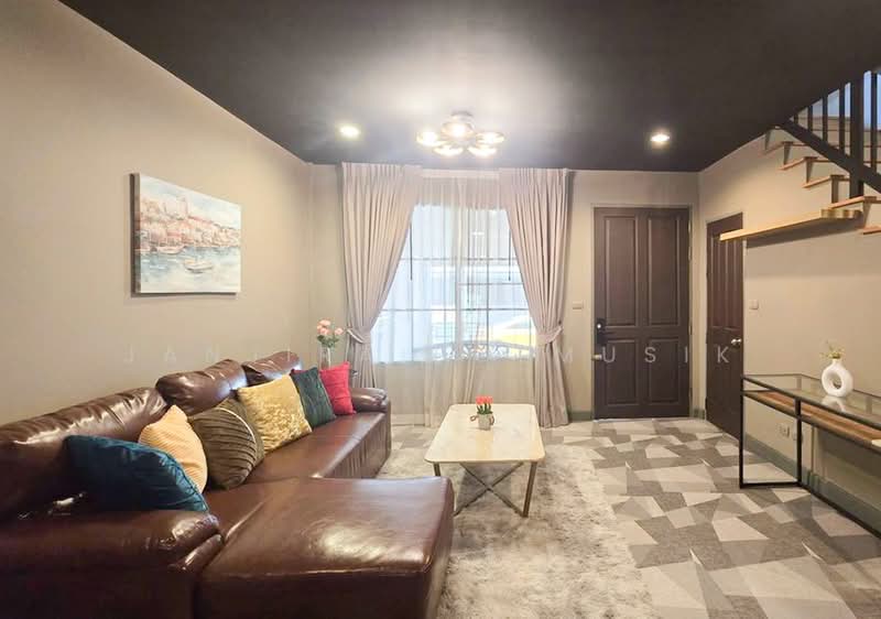Town Plus Rama 9, Bangkok, Hua Mak, Bang Kapi, Bangkok, 3 Bedrooms, 160 sqm, Townhouse For Rent, by Janjira Polmusik, 500150891 - DDproperty.com