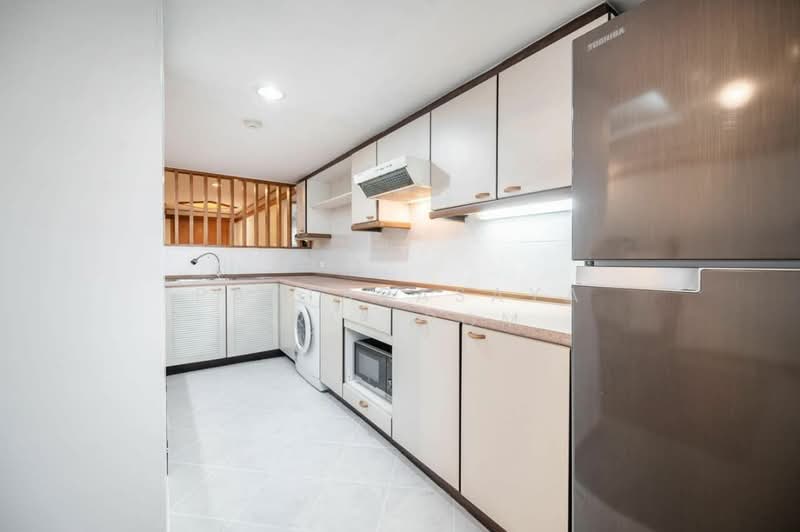 United Tower Thonglor, Bangkok, 333 Soi Thonglor 17, Khlong Tan Nua, Watthana, Bangkok, 2 Bedrooms, 104 sqm, Condo For Rent, by Pattarasaya Sripirom, 500150894 - DDproperty.com