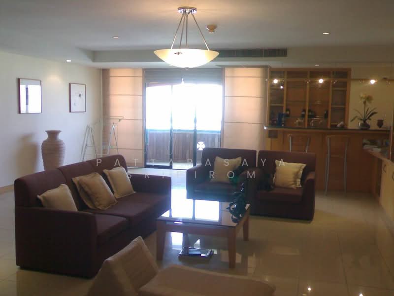 Las Colinas, Bangkok, Sukhumvit 21 Road, Khlongtoei Nua, Watthana, Bangkok, 3 Bedrooms, 207 sqm, Condo For Rent, by Pattarasaya Sripirom, 500150900 - DDproperty.com