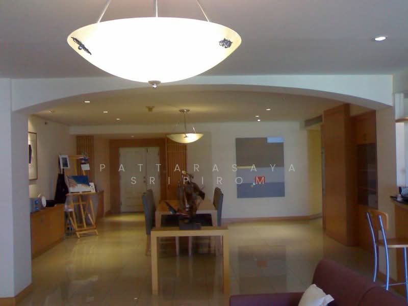 Las Colinas, Bangkok, Sukhumvit 21 Road, Khlongtoei Nua, Watthana, Bangkok, 3 Bedrooms, 207 sqm, Condo For Rent, by Pattarasaya Sripirom, 500150900 - DDproperty.com