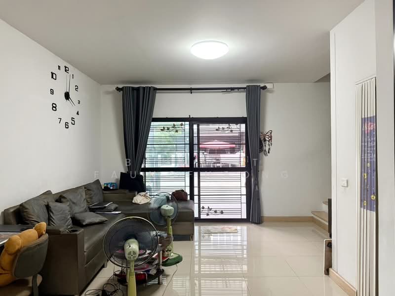 The Ricco Town Wongwaen-Hathairat, Bangkok, Thairaman Road, Sam Wa Tawan Tok, Khlong Sam Wa, Bangkok, 4 Bedrooms, 138 sqm, Townhouse For Sale, by Bunnavit Faungfupong, 500150929 - DDproperty.com