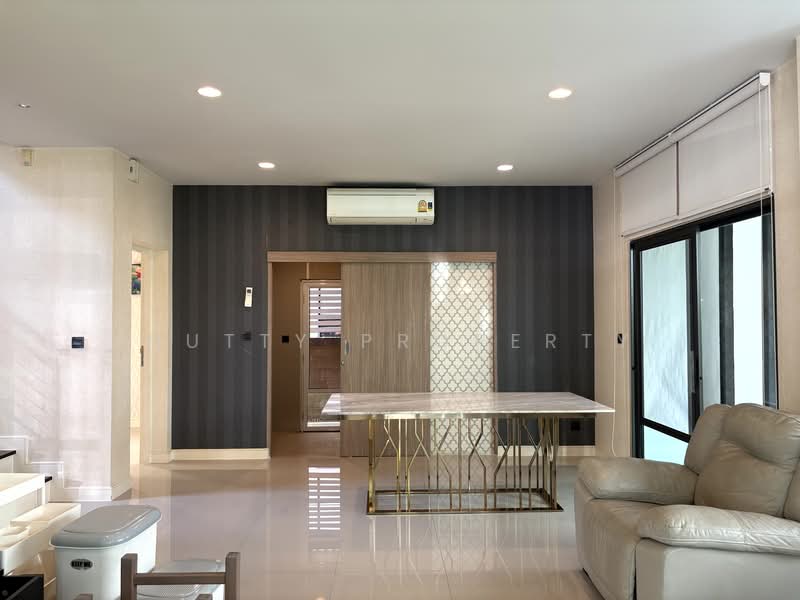 Setthasiri Krungthep Kreetha, Bangkok, Krungthep Kreetha Road, Hua Mak, Bang Kapi, Bangkok, 4 Bedrooms, 200 sqm, Single Detached House For Sale, by Nutty Property, 500150944 - DDproperty.com