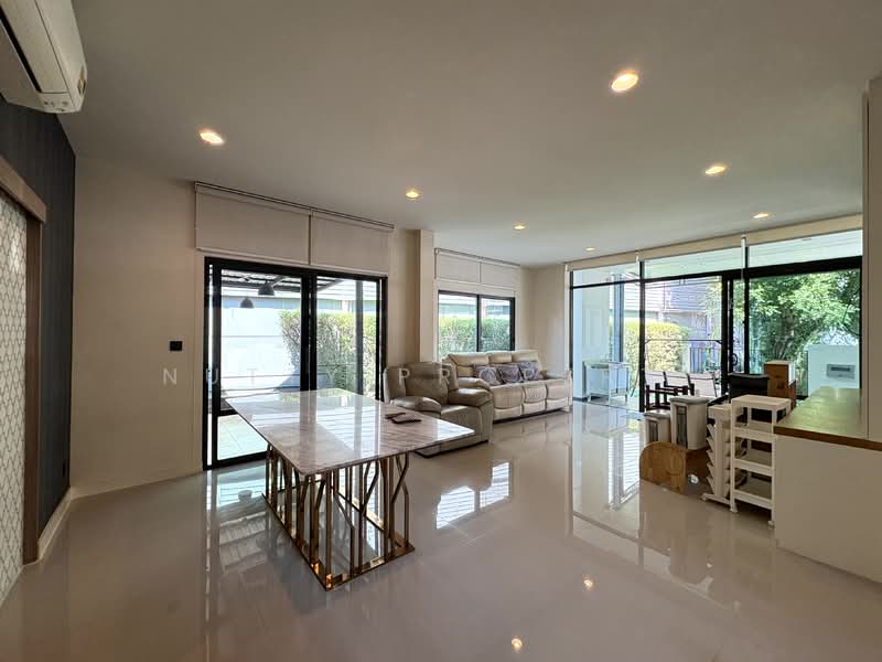 Setthasiri Krungthep Kreetha, Bangkok, Krungthep Kreetha Road, Hua Mak, Bang Kapi, Bangkok, 4 Bedrooms, 200 sqm, Single Detached House For Sale, by Nutty Property, 500150944 - DDproperty.com