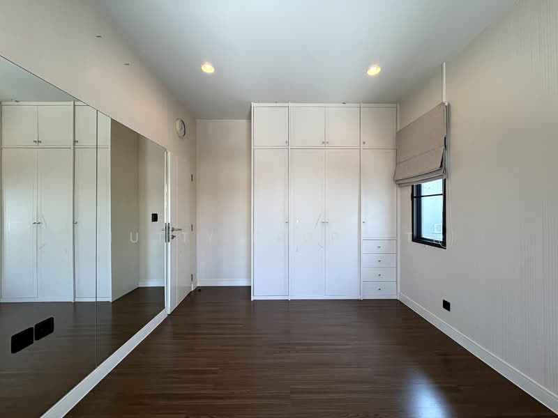 Setthasiri Krungthep Kreetha, Bangkok, Krungthep Kreetha Road, Hua Mak, Bang Kapi, Bangkok, 4 Bedrooms, 200 sqm, Single Detached House For Sale, by Nutty Property, 500150944 - DDproperty.com