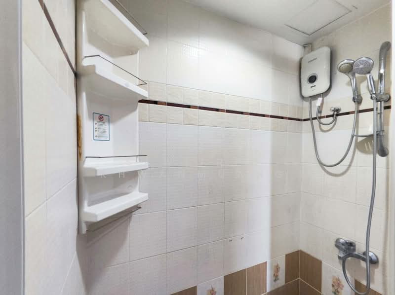 Lumpini Place Pinklao, Bangkok, 28 Borommaratchachonnani Road, Bang Bamru, Bang Phlat, Bangkok, 2 Bedrooms, 65 sqm, Condo For Sale, by Sawitree Khwanmuang, 500150957 - DDproperty.com