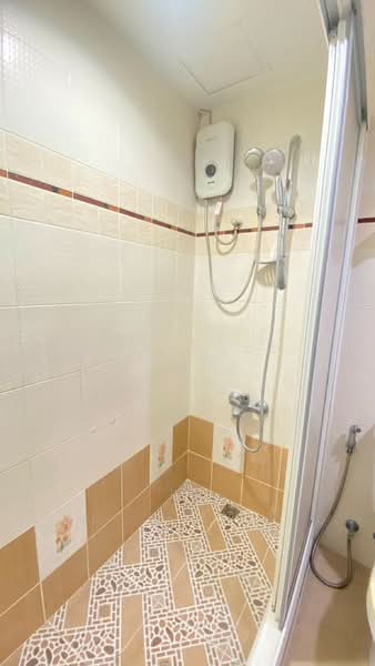 Lumpini Place Pinklao, Bangkok, 28 Borommaratchachonnani Road, Bang Bamru, Bang Phlat, Bangkok, 2 Bedrooms, 65 sqm, Condo For Sale, by Sawitree Khwanmuang, 500150957 - DDproperty.com