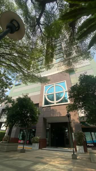 Lumpini Place Pinklao, Bangkok, 28 Borommaratchachonnani Road, Bang Bamru, Bang Phlat, Bangkok, 2 Bedrooms, 65 sqm, Condo For Sale, by Sawitree Khwanmuang, 500150957 - DDproperty.com