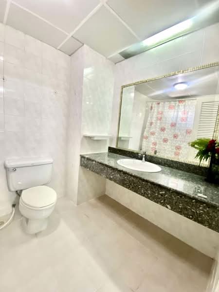 Rin House Condo, Bangkok, Soi Sukhumvit 39, Khlong Tan Nua, Watthana, Bangkok, 1 Bedroom, 47 sqm, Condo For Sale, by One Re., 500151037 - DDproperty.com