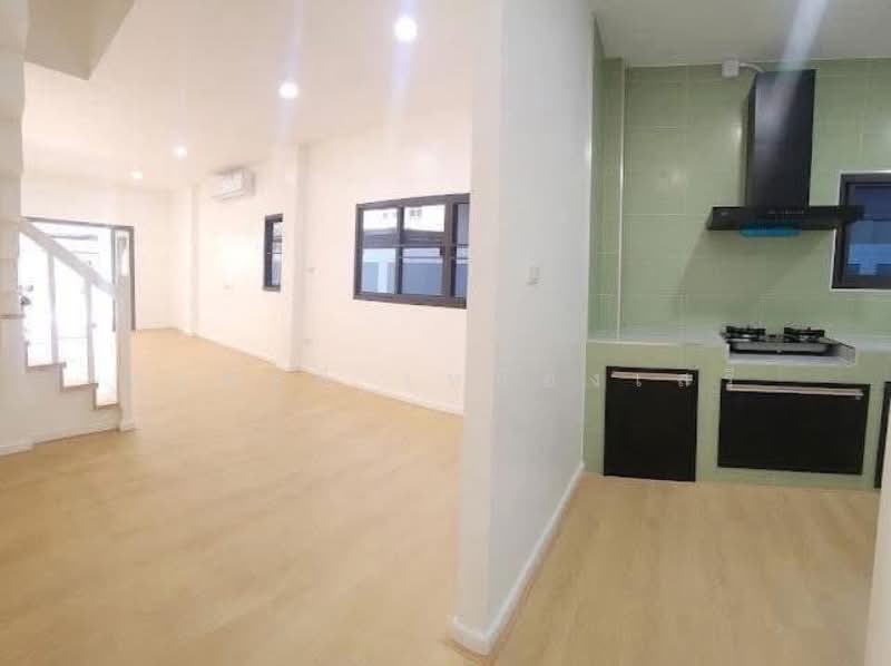 Donmueng House, Bangkok, Don Mueang, Don Mueang, Bangkok, 2 Bedrooms, 130 sqm, Semi-Detached House (Twin House) For Sale, by พงศ์สุธี เหลืองเสรี, 500151058 - DDproperty.com