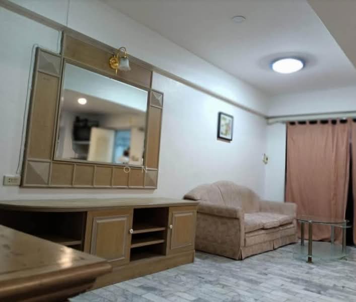 Thanyakhan Condominium, Bangkok, Soi Supapong, Samsen Nok, Huai Khwang, Bangkok, 1 Bedroom, 43 sqm, Condo For Sale, by One Re., 500151060 - DDproperty.com