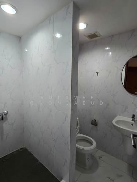 Tai Ping Towers, Bangkok, 582 Soi Sukhumvit 63, Khlong Tan Nua, Watthana, Bangkok, 2 Bedrooms, 130 sqm, Condo For Rent, by Sutavee Chonlabud, 500151065 - DDproperty.com