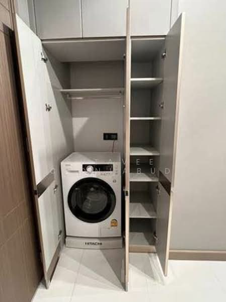 The Esse at Singha Complex, Bangkok, 1788 New Petchaburi Rd, Khlongtoei Nua, Watthana, Bangkok, 1 Bedroom, 35 sqm, Condo For Rent, by Sutavee Chonlabud, 500151073 - DDproperty.com