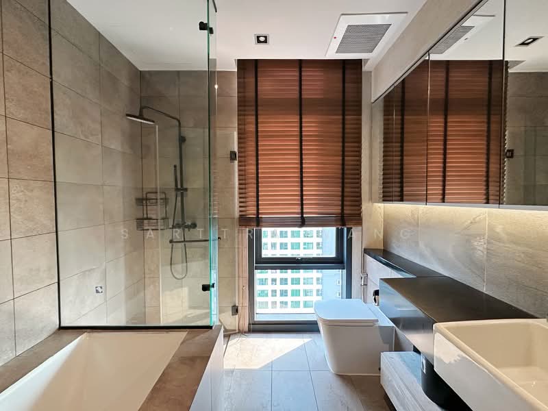 The Lofts Asoke, Bangkok, Sukhumvit 21 Road, Khlongtoei Nua, Watthana, Bangkok, 2 Bedrooms, 73 sqm, Condo For Rent, by Sarttra Wang, 500151085 - DDproperty.com