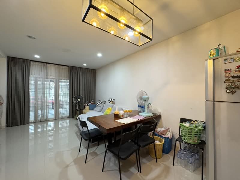 The Connect UP 3 Ladprao 126 : เดอะ คอนเนค อัพ 3 ลาดพร้าว 126, กรุงเทพ, ซอยลาดพร้าว 126 ถนนลาดพร้าว, พลับพลา, วังทองหลาง, กรุงเทพ, 100 ตร.ม., ทาวน์เฮ้าส์ ขาย, โดย คุณน้อง เกรทเทสต์, 500151096 - DDproperty.com