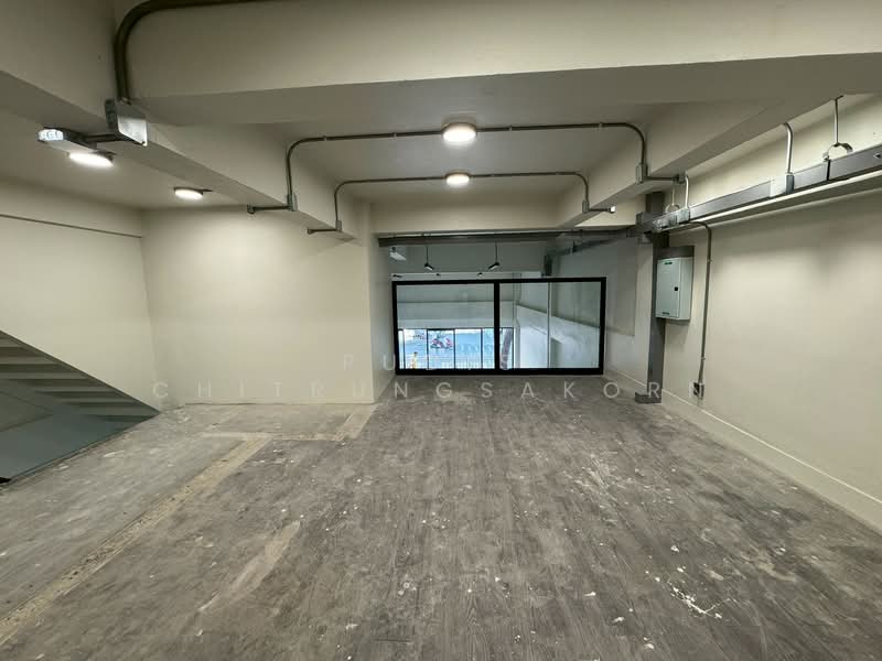 Commercial Building for Rent – Charoen Krung, Bangkok, Pom Prap, Pom Prap Sattru Phai, Bangkok, , 160 sqm, Shophouse For Rent, by Pudis Chitrungsakorn, 500151103 - DDproperty.com