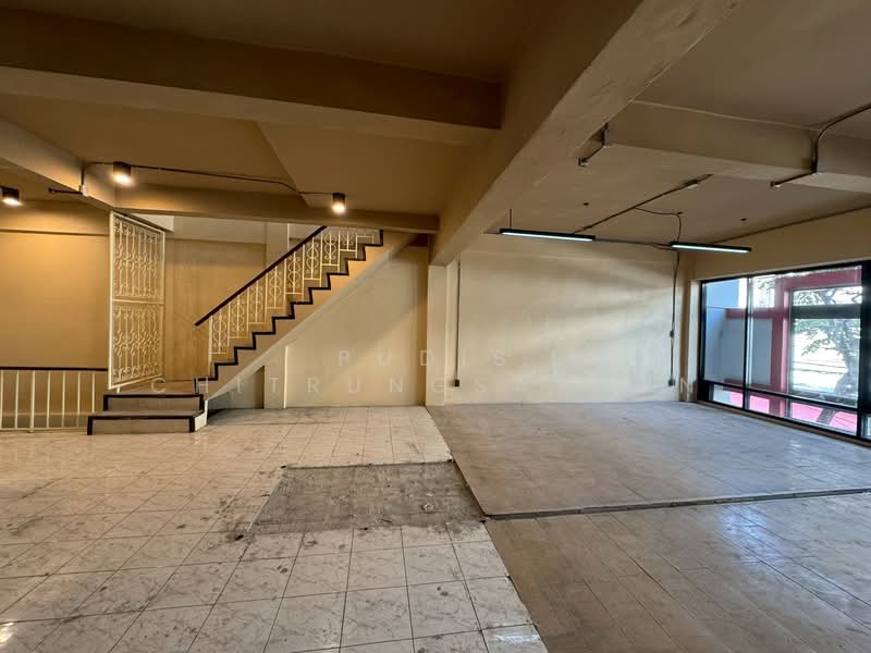 Commercial Building for Rent – Charoen Krung, Bangkok, Pom Prap, Pom Prap Sattru Phai, Bangkok, , 160 sqm, Shophouse For Rent, by Pudis Chitrungsakorn, 500151103 - DDproperty.com